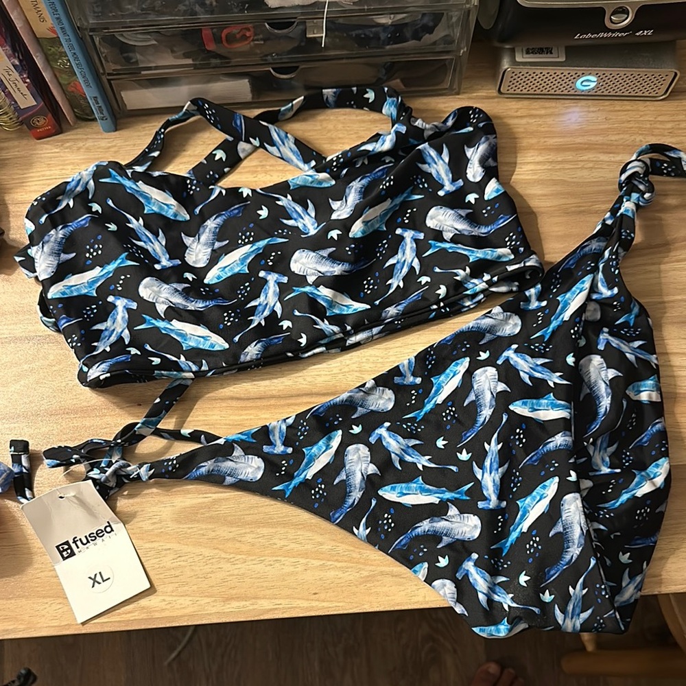 Fused Hawaii H top Women's Blue shark Print Bikini